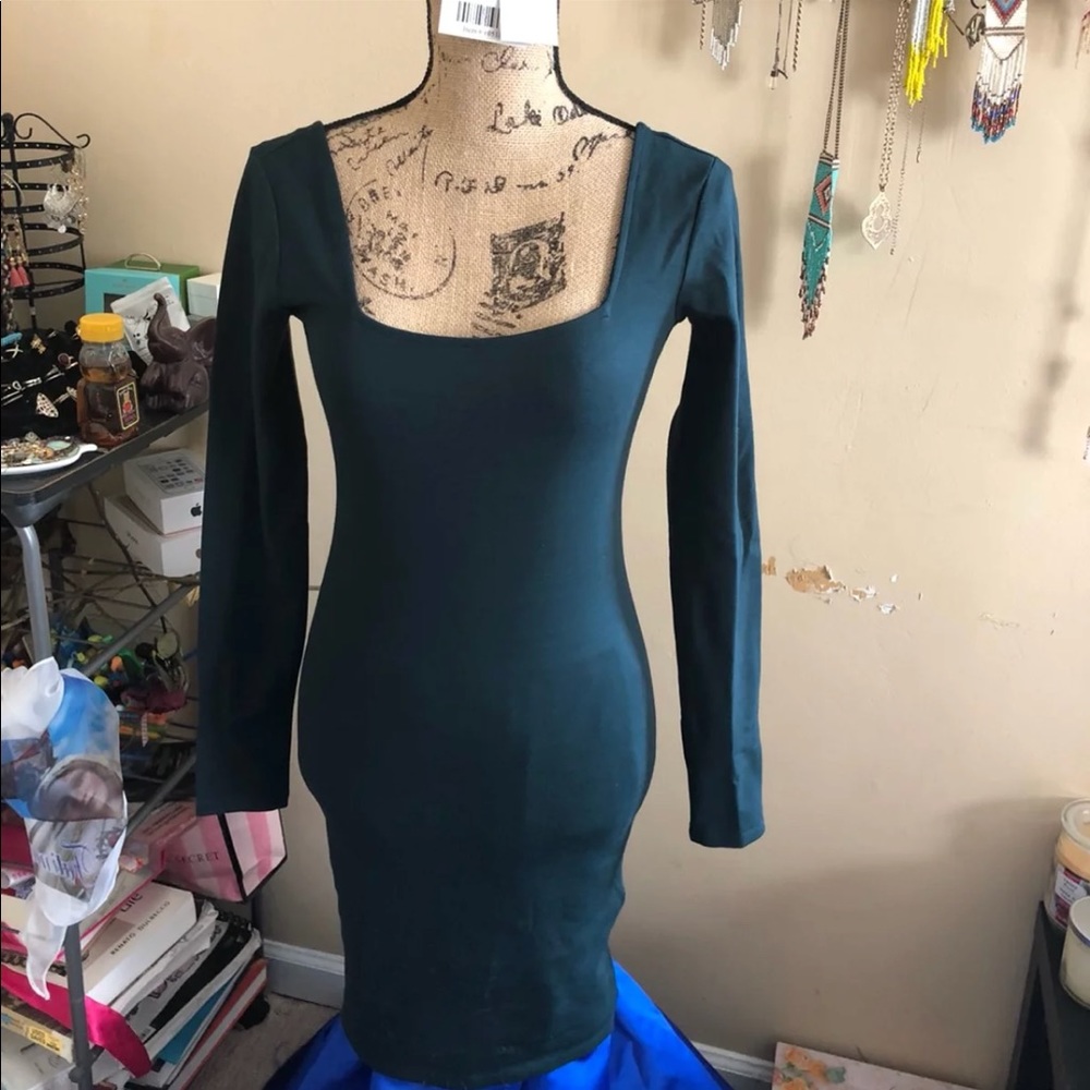 Green small/medium forever 21 Dress! NWT